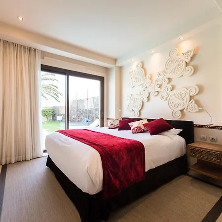 Puerto Del Carmen Sleeps 6 With Pool Air Con And Wifi * Пуерто-дель-Кармен