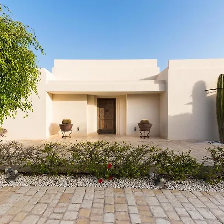 Puerto Del Carmen Sleeps 6 With Pool Air Con And Wifi Вілла Пуерто-дель-Кармен